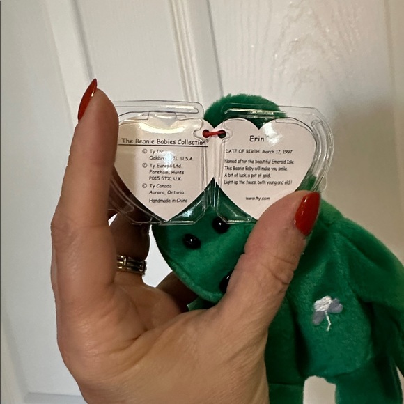 Retired 1997 Ty Beanie Baby Erin Emerald Green Stuffed Bear - Picture 3 of 4